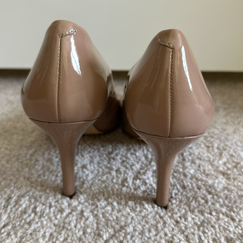 Tan heels. Size 8 1/2. Only worn twice. Patent leather. - Picture 3 of 4